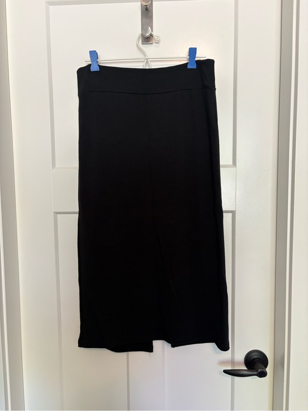 Essential Black Midi Skirt for Women - Minimalist Everyday Wear